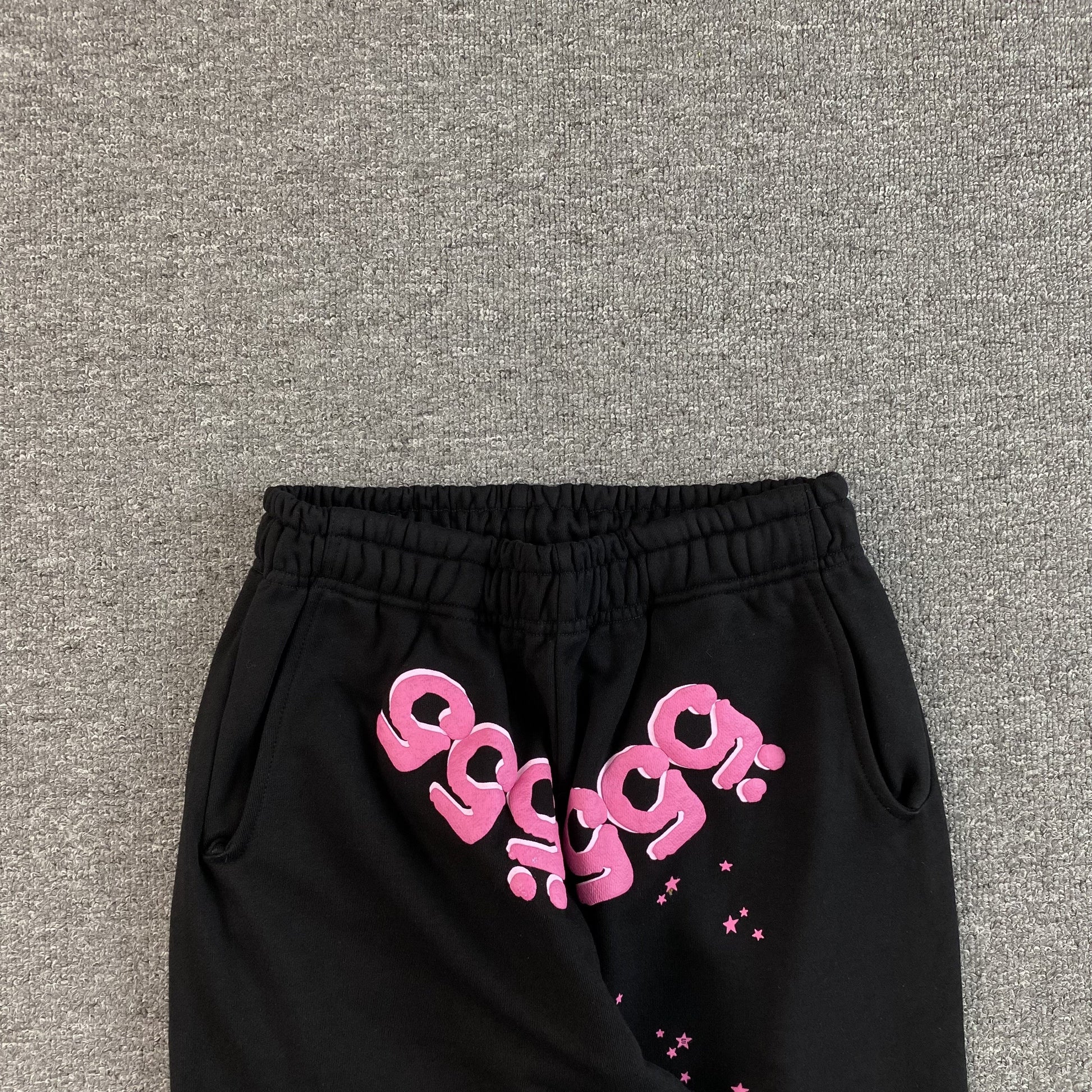 SP5DER ANGEL NUMBER SWEATPANTS BLACK - Vanté®