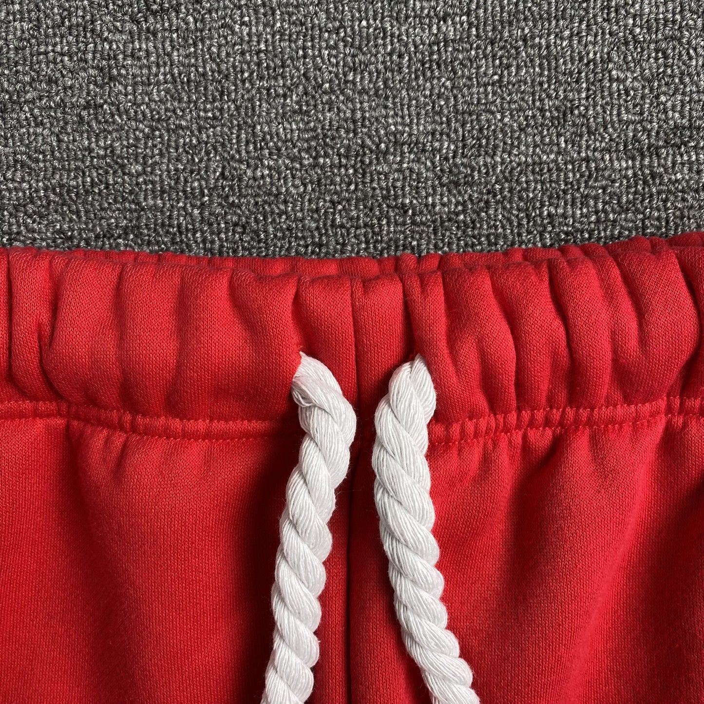 SYNA WORLD SYNA LOGO SWEATPANTS RED - Vanté®