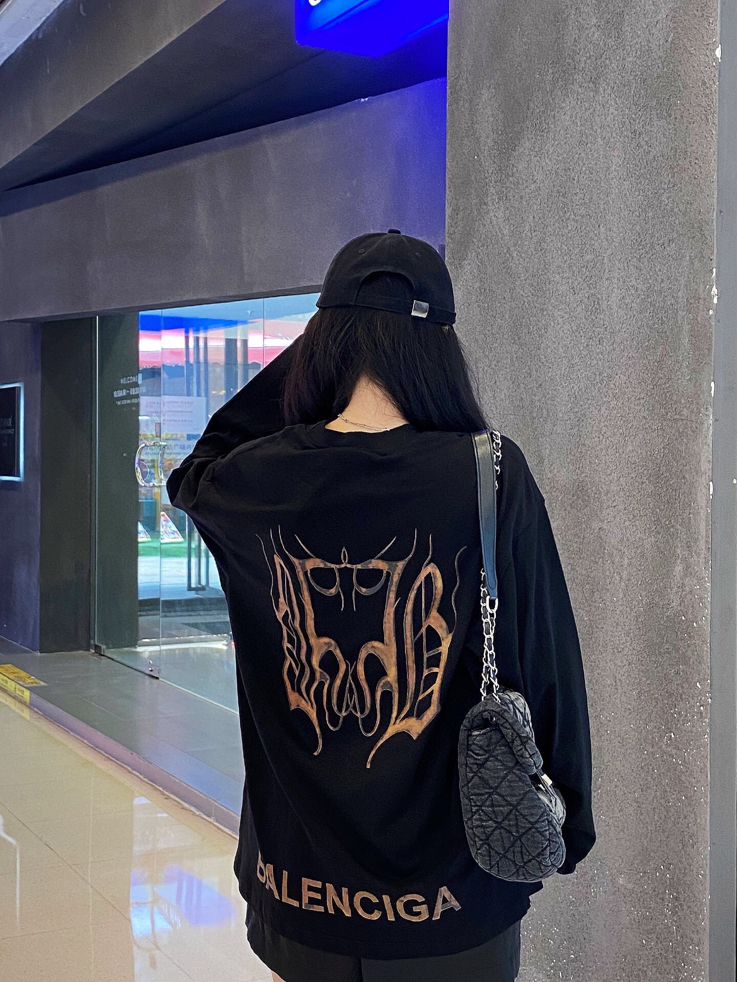 Balenciaga Long Sleeve T-Shirt netstar