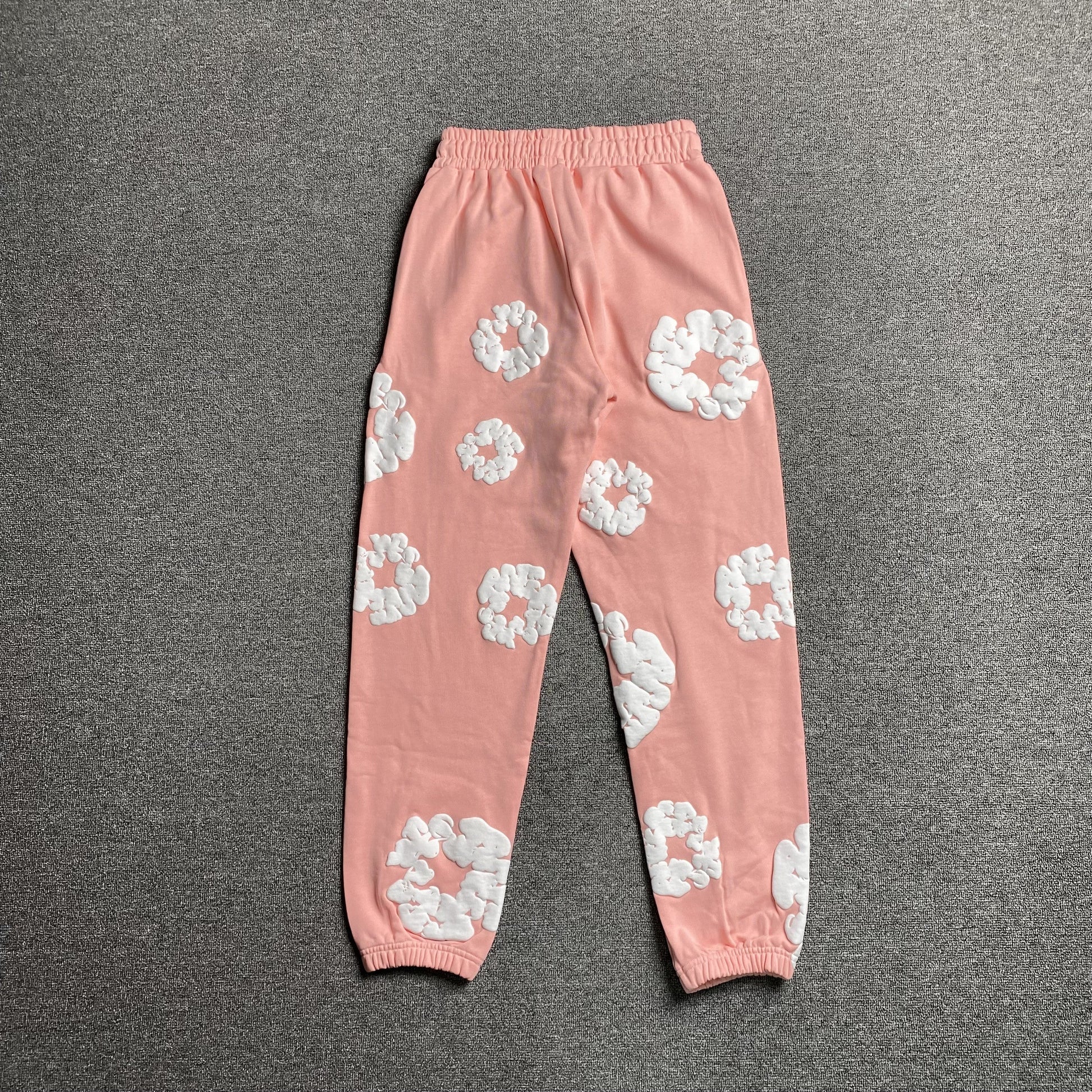 DENIM TEARS COTTON WREATH SWEATPANTS PEACH - Vanté®