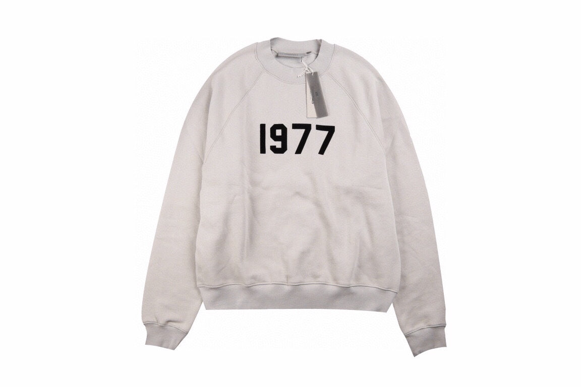 Fear of God Essentials "1977" Sweatshirt - Vanté®