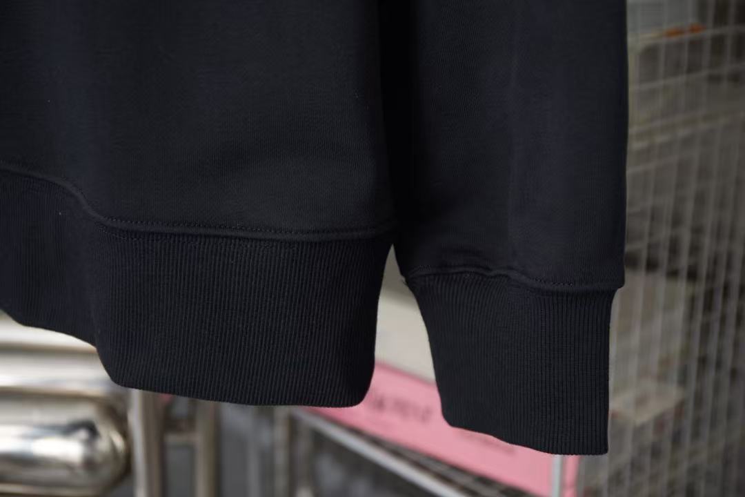 CHROME HEARTS CROSS PATCH SWEATSHIRT BLACK - Vanté®