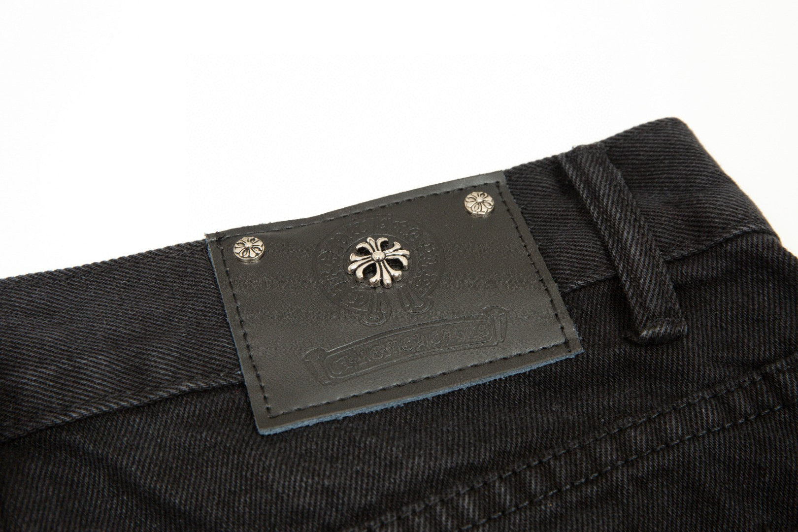 CHROME HEARTS BLACK CROSS PATCH JEANS BLACK - Vanté®