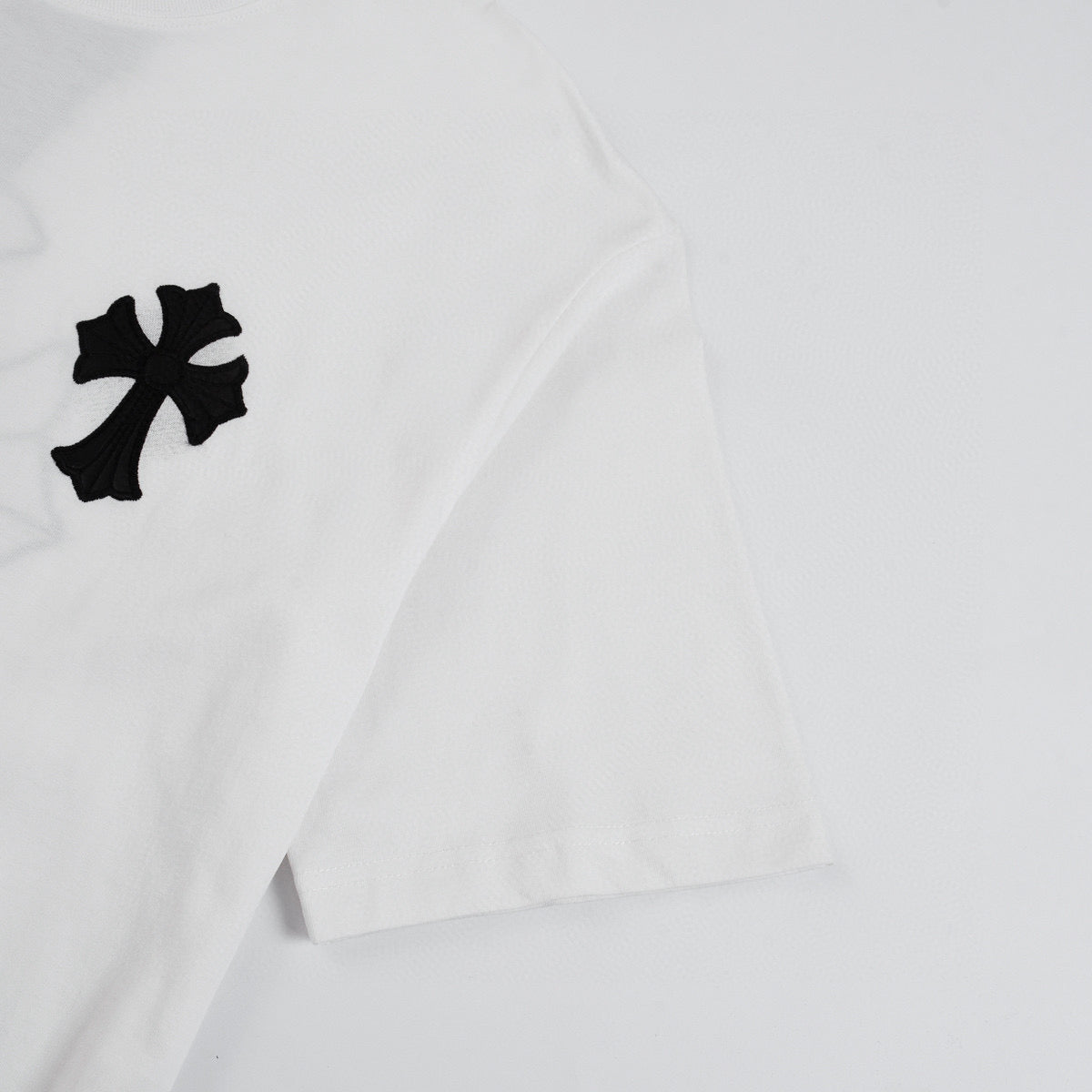 CHROME HEARTS BLACK CROSS T-SHIRT WHITE - Vanté®