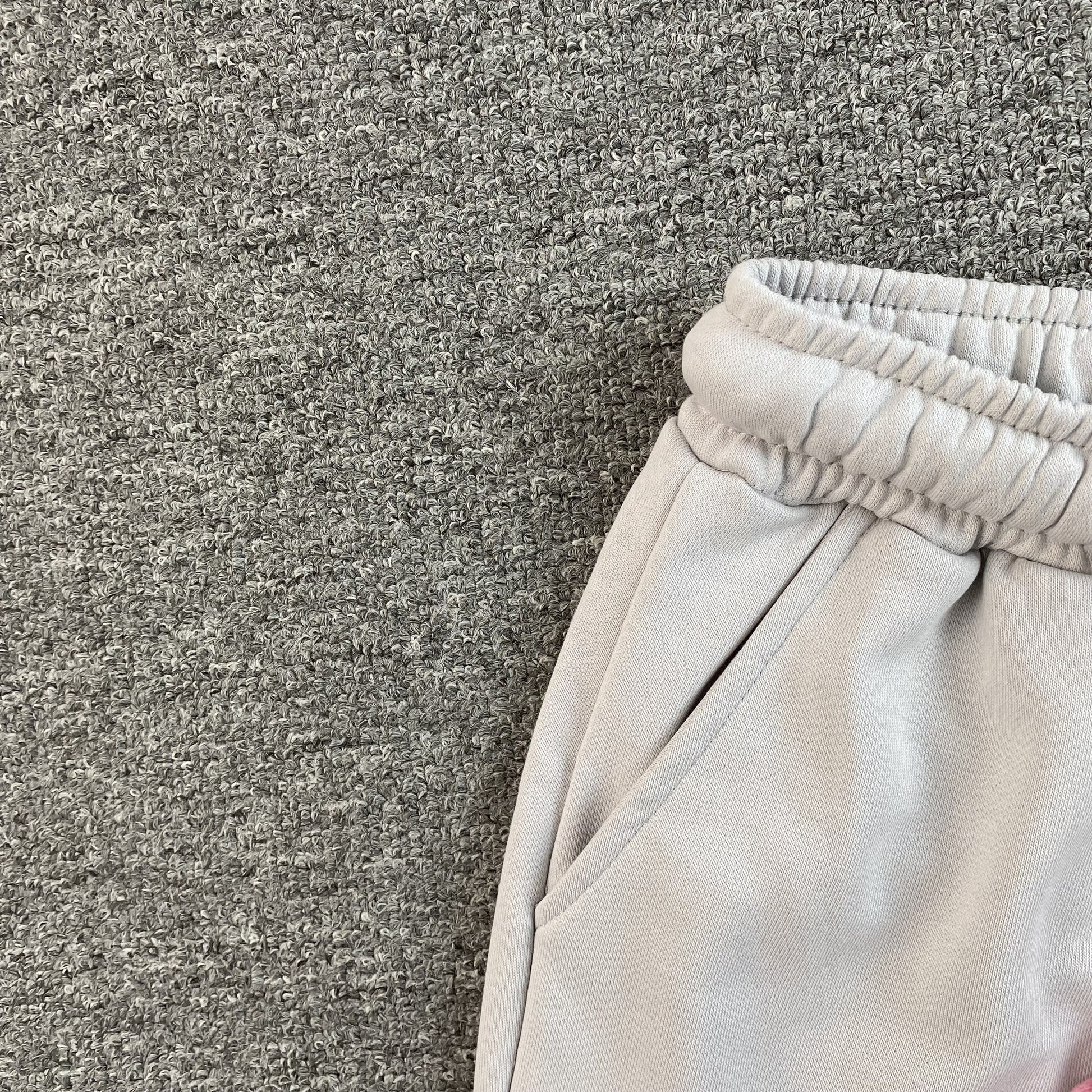 SYNA WORLD SHORTS GREY PINK - Vanté®