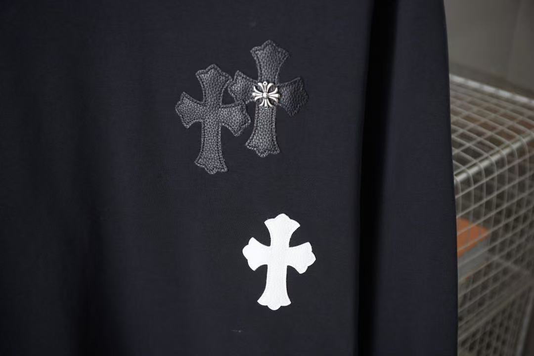 CHROME HEARTS CROSS PATCH SWEATSHIRT BLACK - Vanté®
