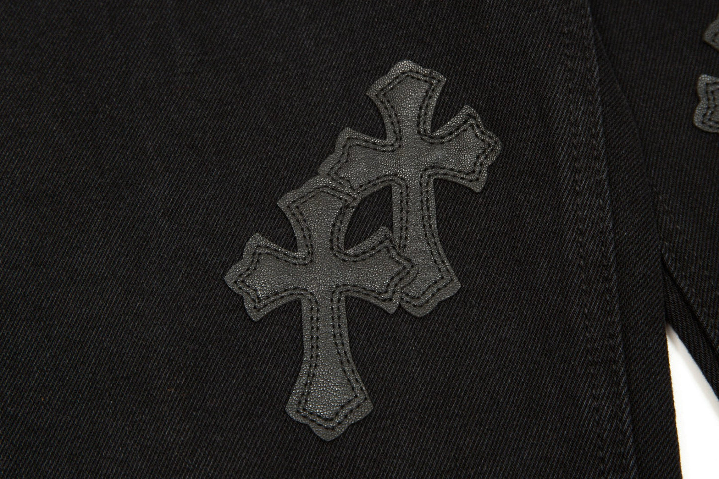 CHROME HEARTS BLACK CROSS PATCH JEANS BLACK - Vanté®