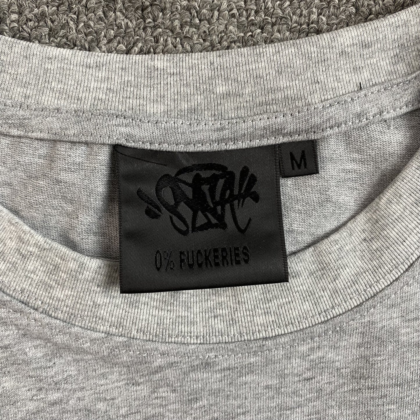 SYNA WORLD T-SHIRT GREY - Vanté®