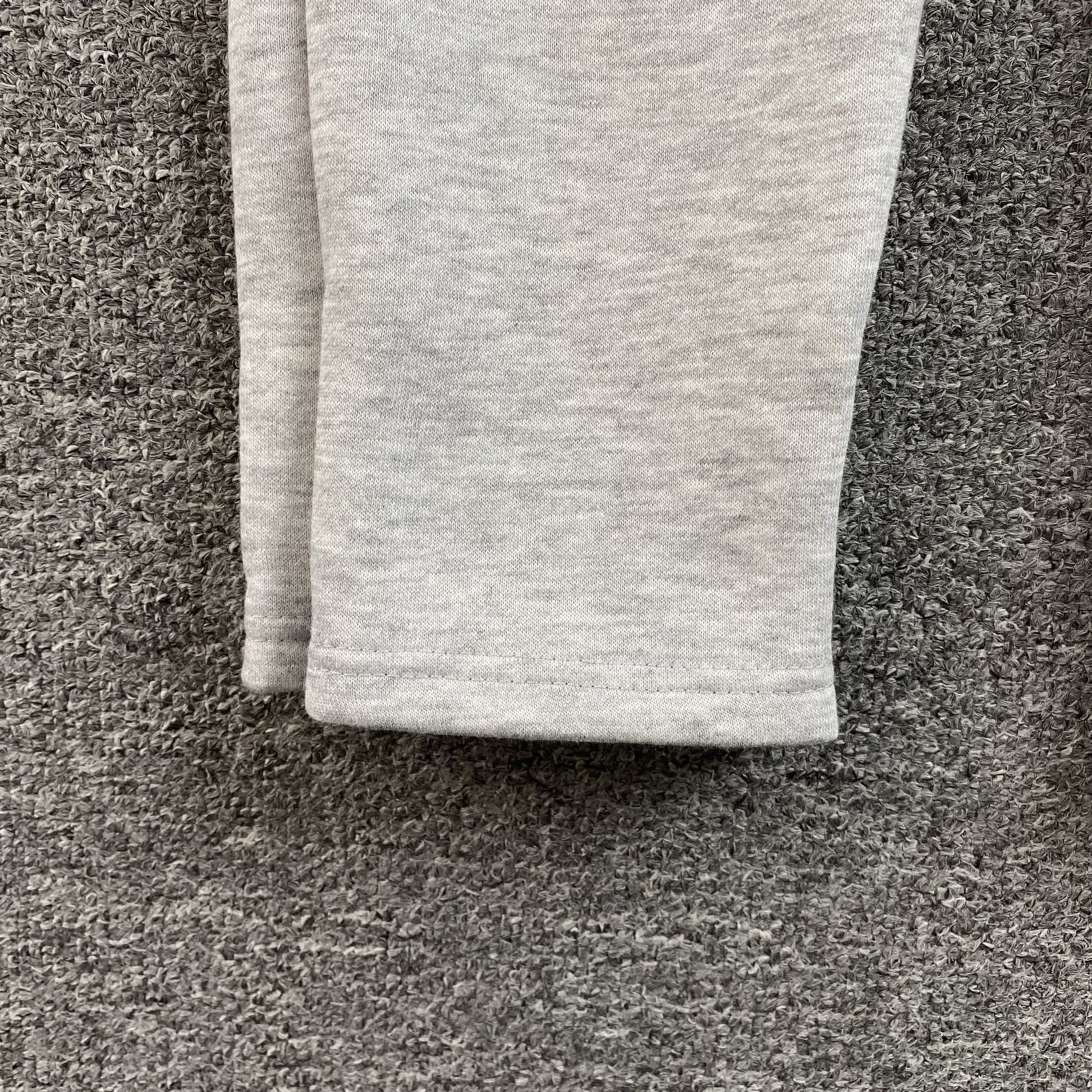 SYNA WORLD COLLEGE SWEATPANTS GREY - Vanté®