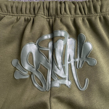 SYNA WORLD SYNA LOGO SWEATPANTS SAGE - Vanté®