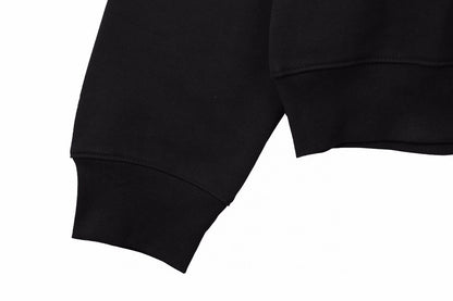 Essentials Sweatshirt - Vanté®