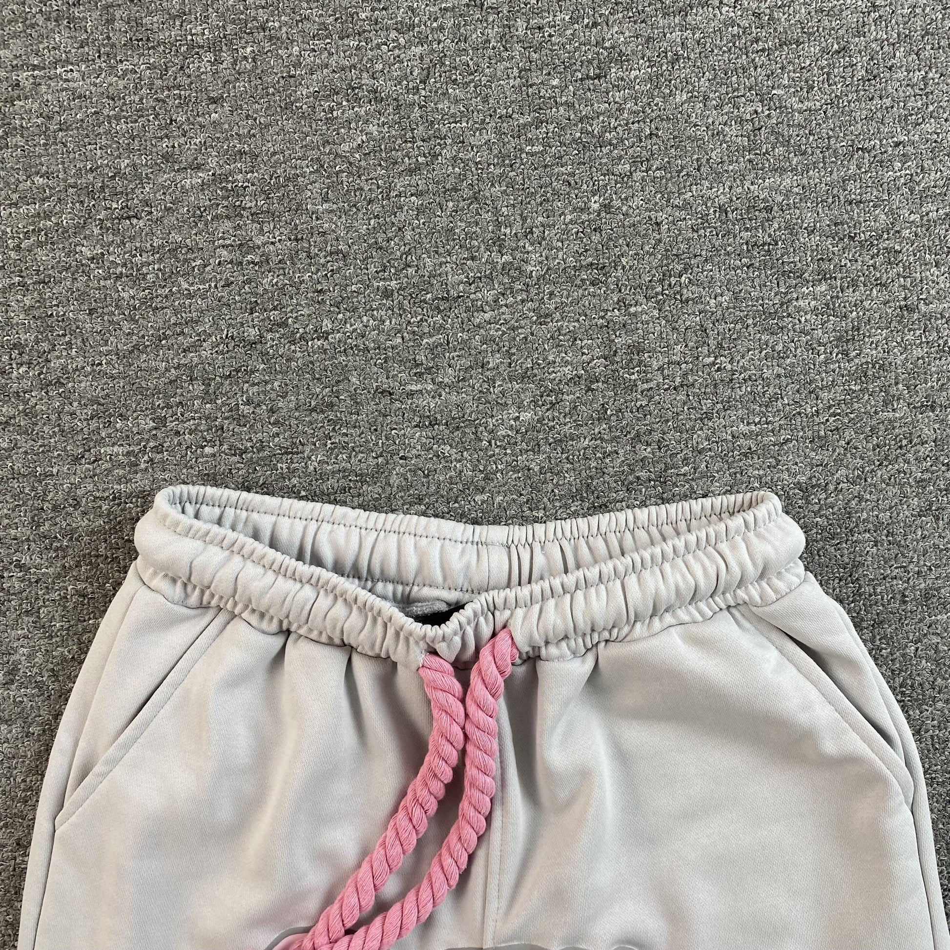 SYNA WORLD SHORTS GREY PINK - Vanté®
