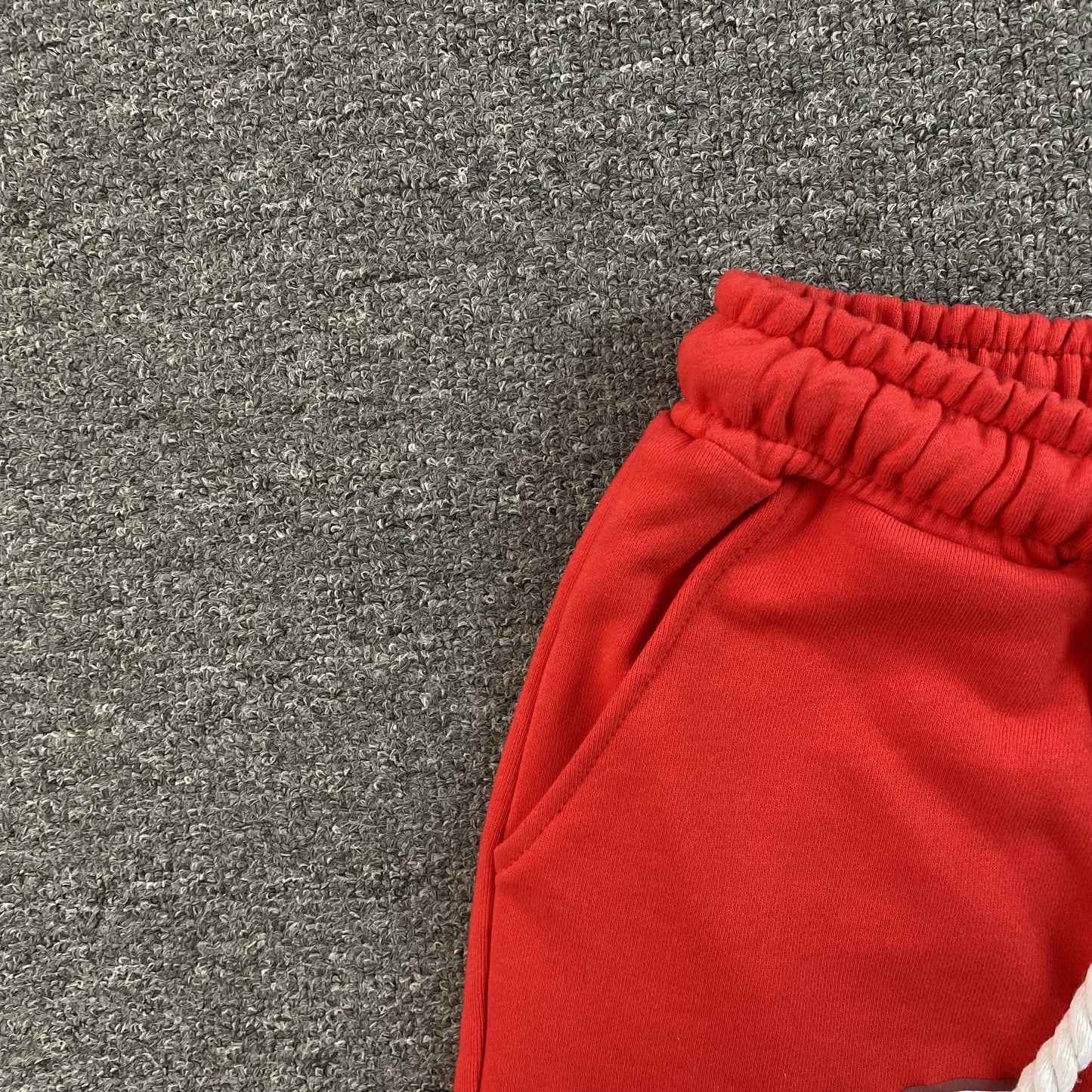 SYNA WORLD SHORTS RED - Vanté®