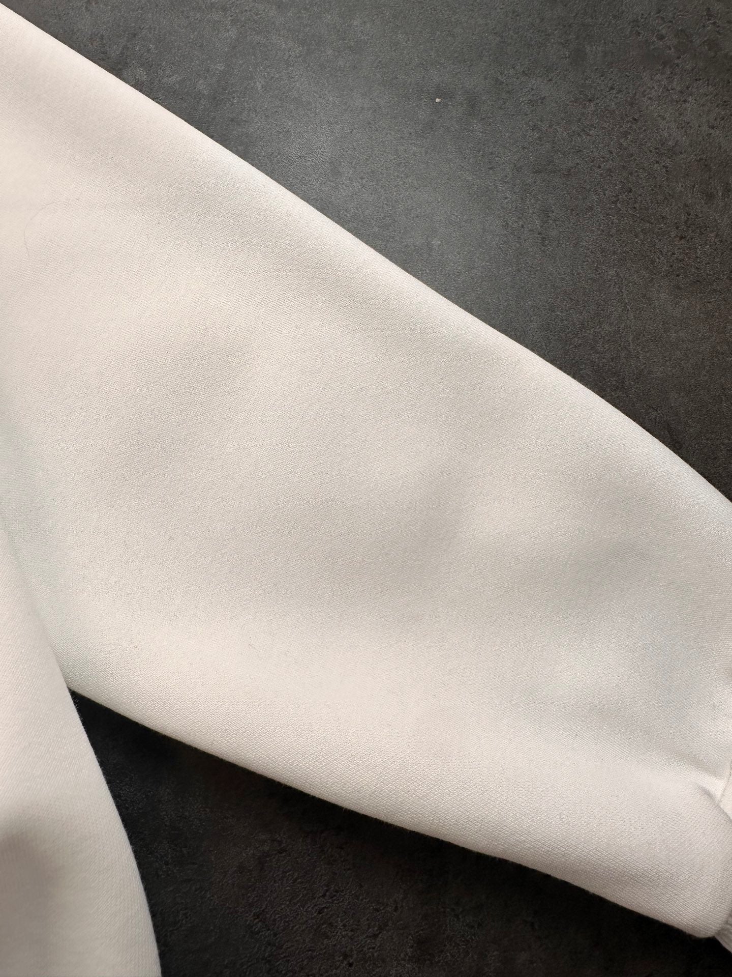 CHROME HEARTS BLACK CROSS PATCH HOODIE WHITE - Vanté®