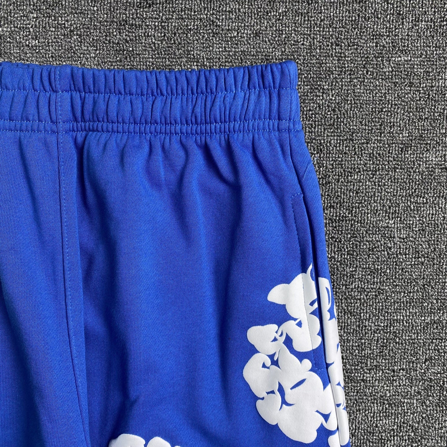 DENIM TEARS COTTON WREATH SWEATPANTS DEEP BLUE - Vanté®