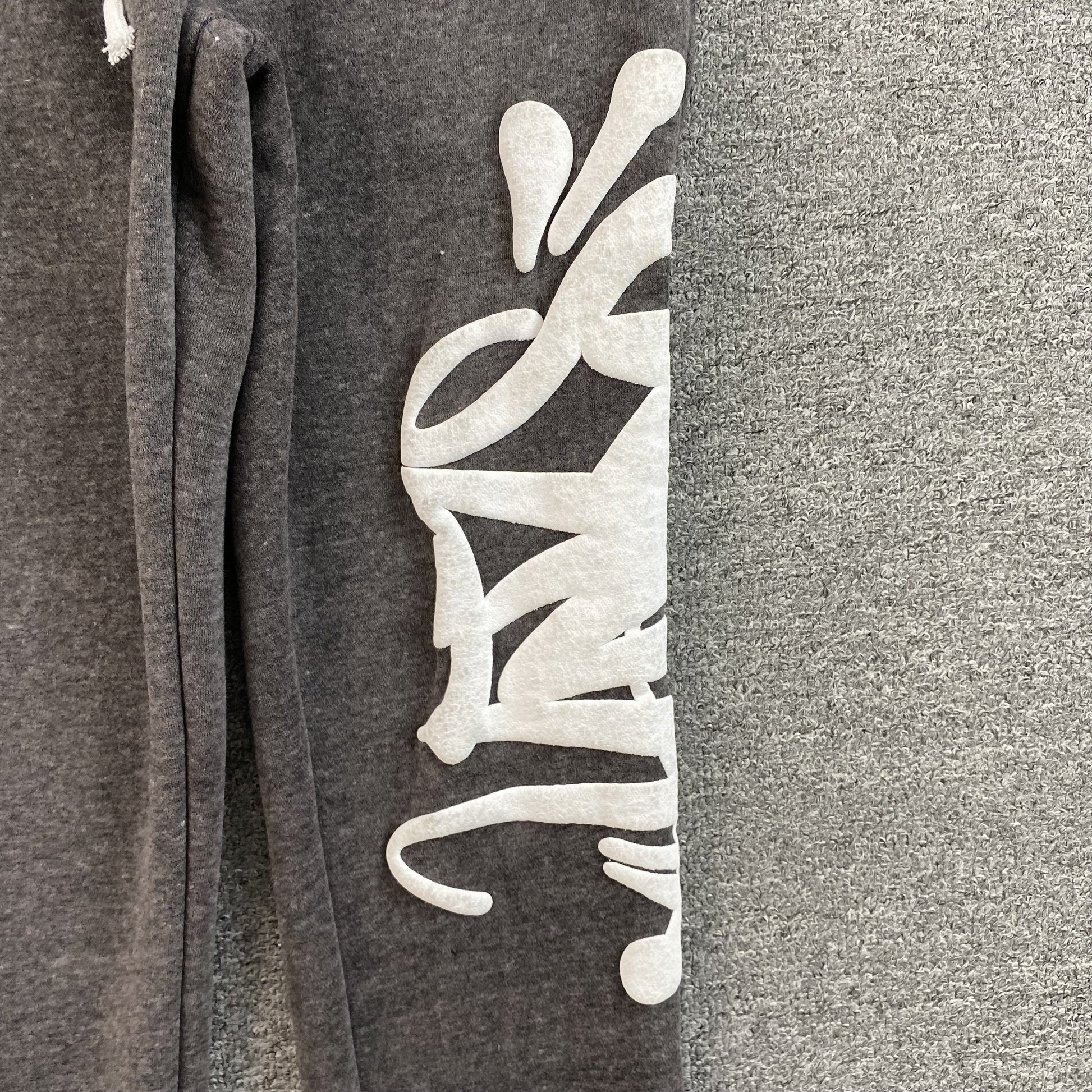 SYNA WORLD SWEATPANTS GREY - Vanté®