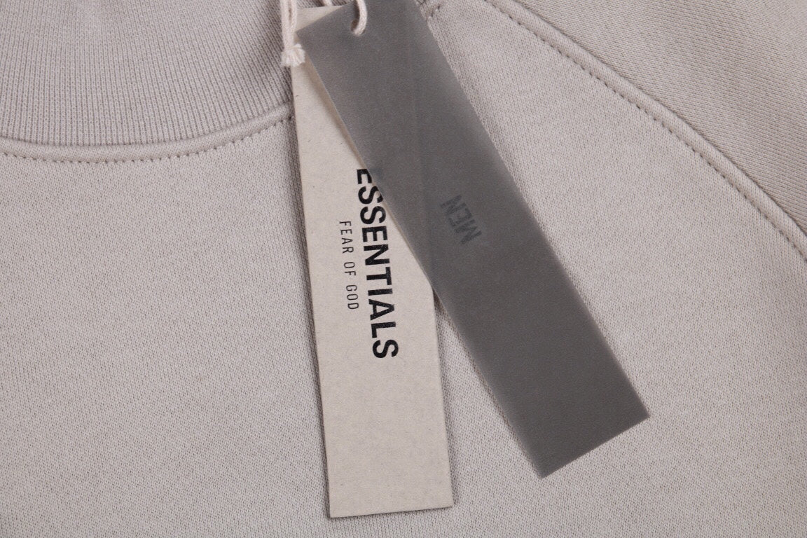 Fear of God Essentials "1977" Sweatshirt - Vanté®