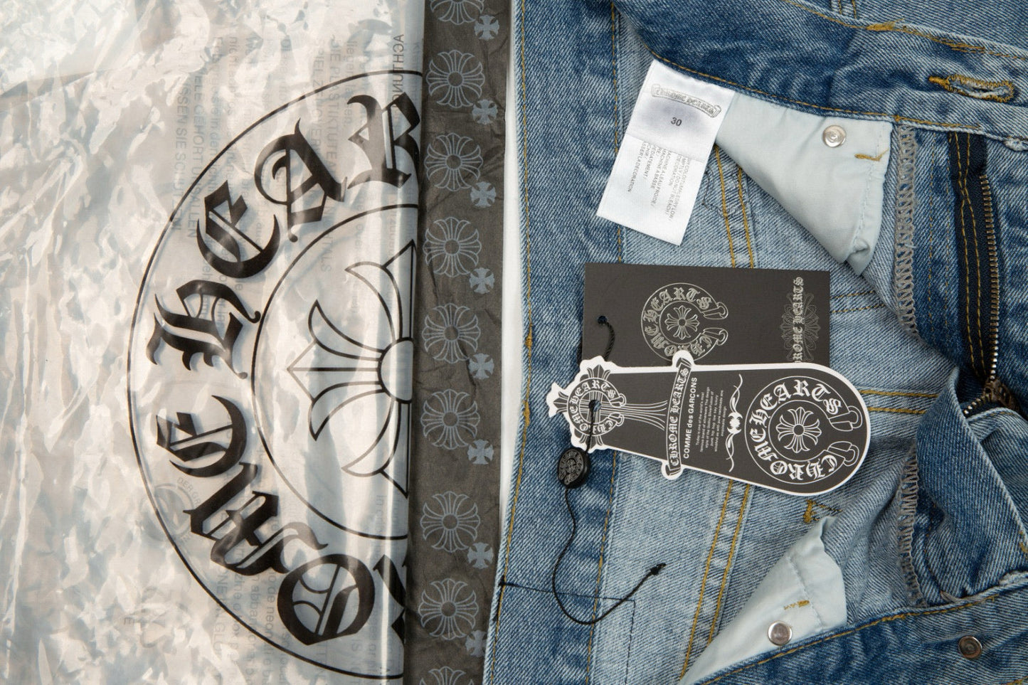 CHROME HEARTS X LEVI'S CROSS PATCH JEANS - Vanté®