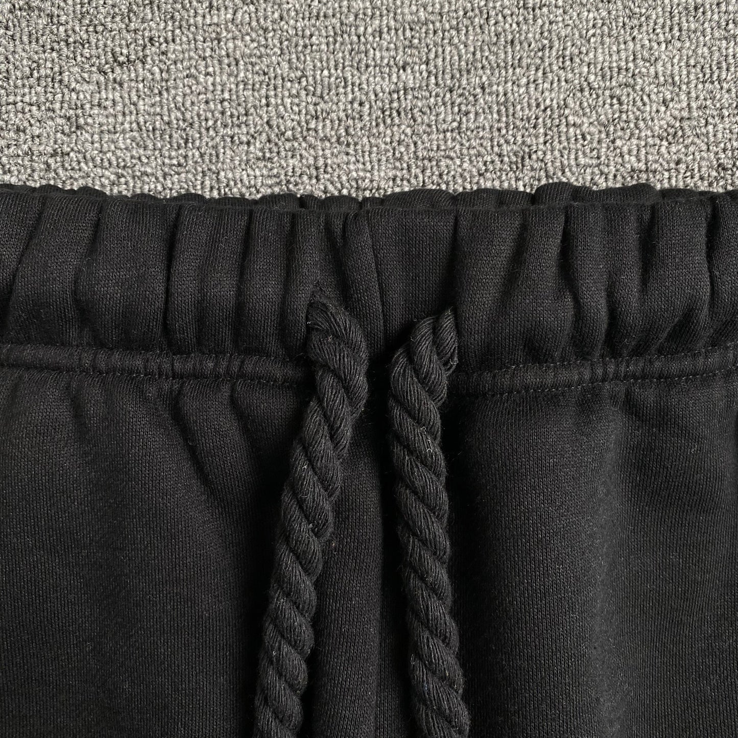 SYNA WORLD SYNA LOGO SWEATPANTS BLACK - Vanté®