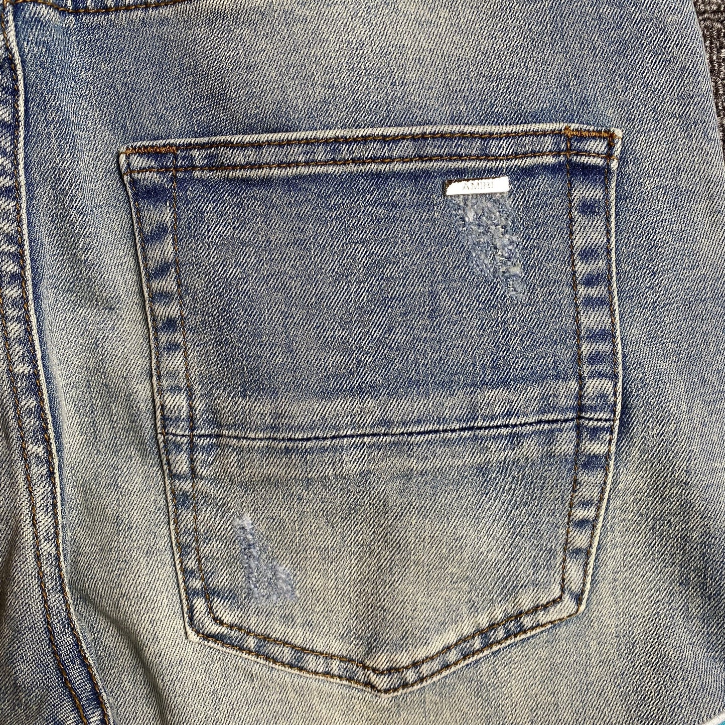 AMIRI VARSITY LOGO JEANS - Vanté®