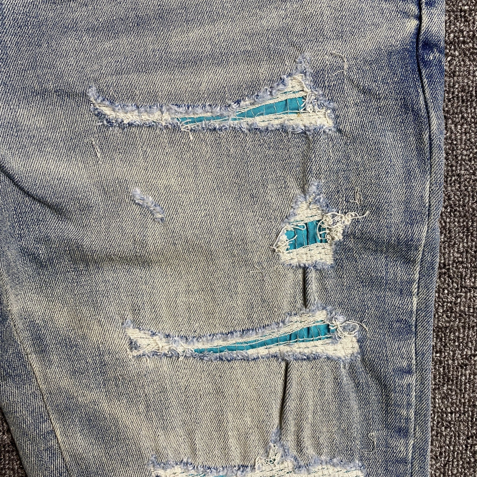 AMIRI VARSITY LOGO JEANS - Vanté®