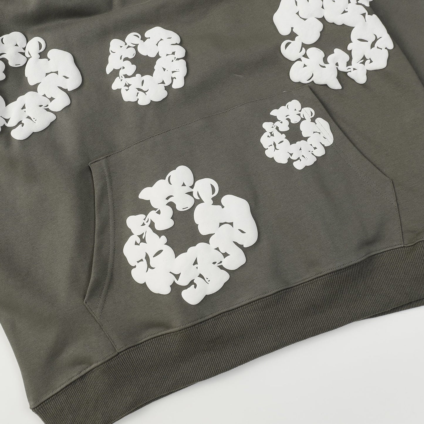 DENIM TEARS COTTON WREATH HOODIE OLIVE - Vanté®