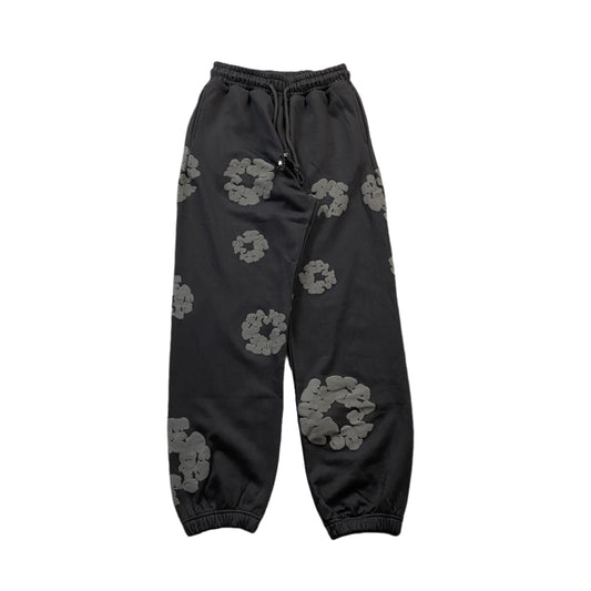 DENIM TEARS COTTON WREATH SWEATPANTS MONOCHROME BLACK - Vanté®