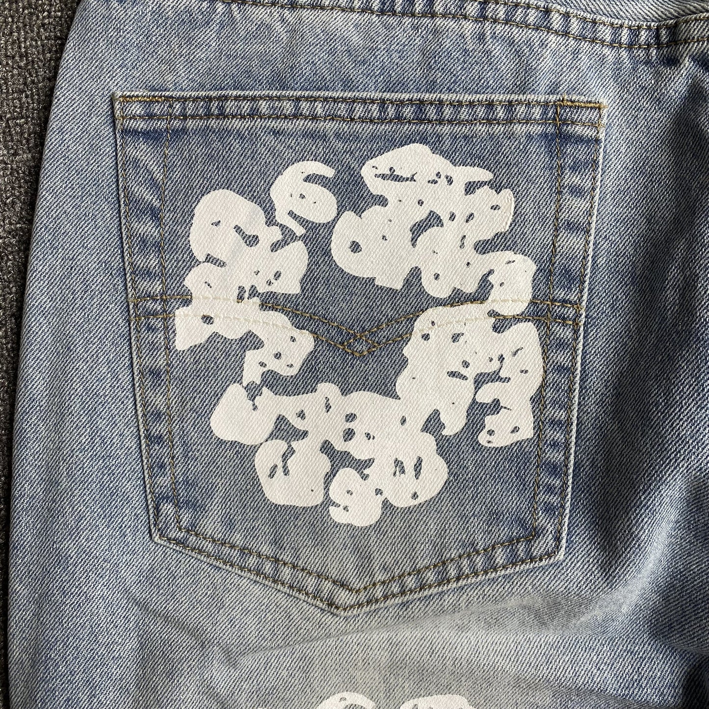 DENIM TEARS x LEVI'S COTTON WREATH JEANS LIGHT WASH - Vanté®