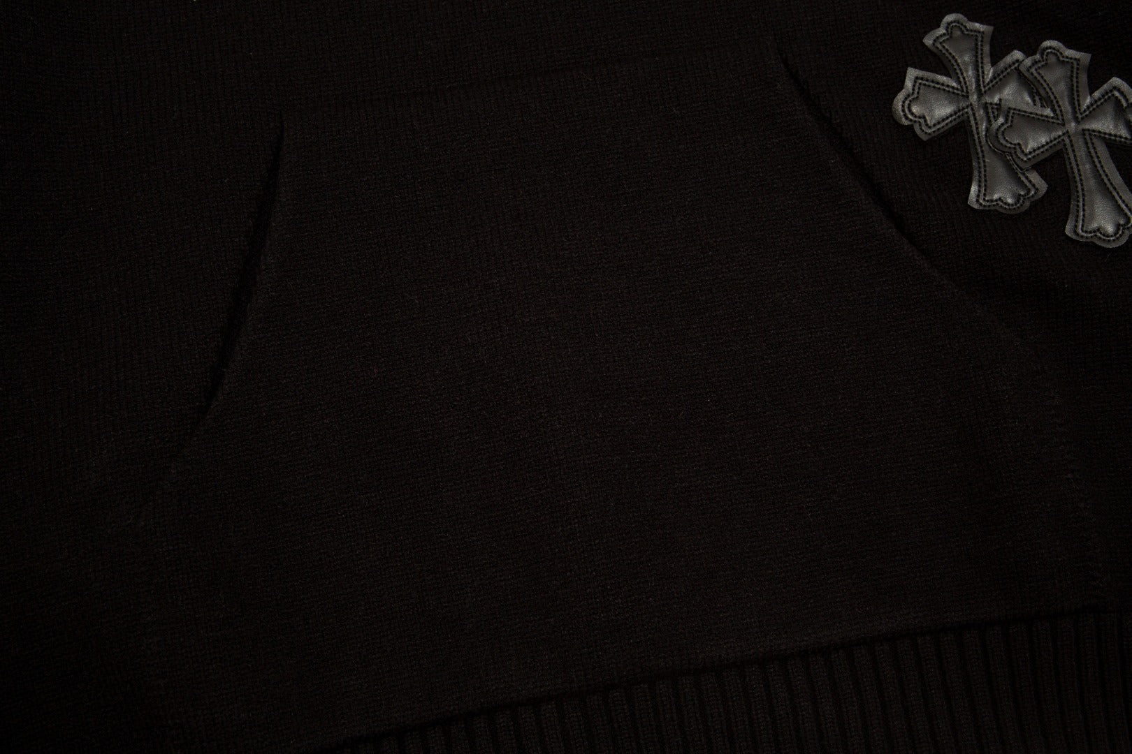 CHROME HEARTS BLACK CROSS PATCH HOODIE BLACK - Vanté®