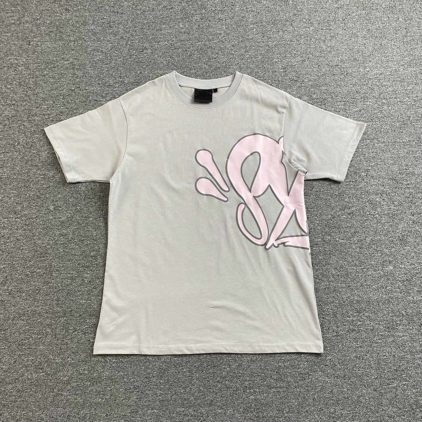 SYNA WORLD T-SHIRT GREY PINK - Vanté®
