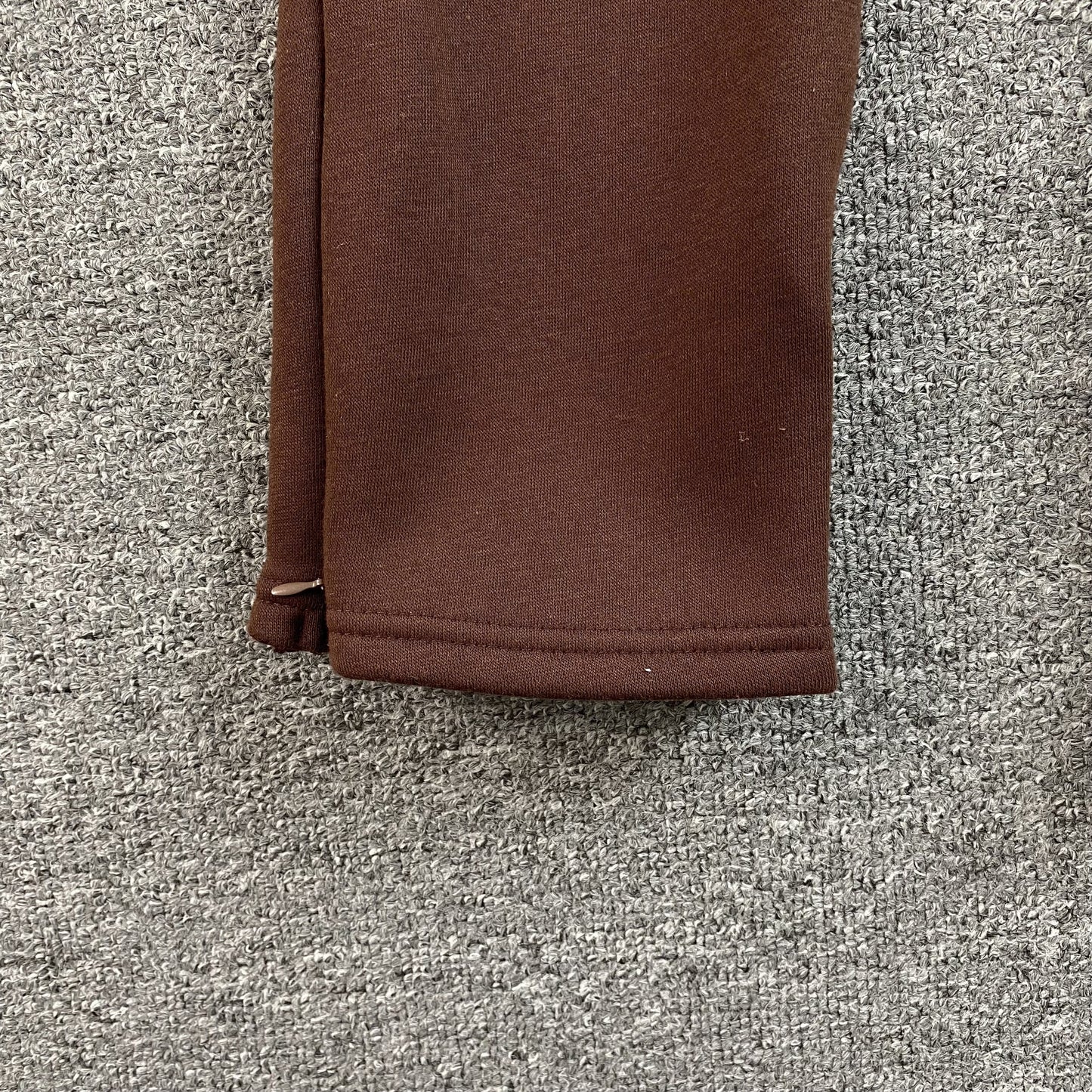 SYNA WORLD SWEATPANTS BROWN - Vanté®