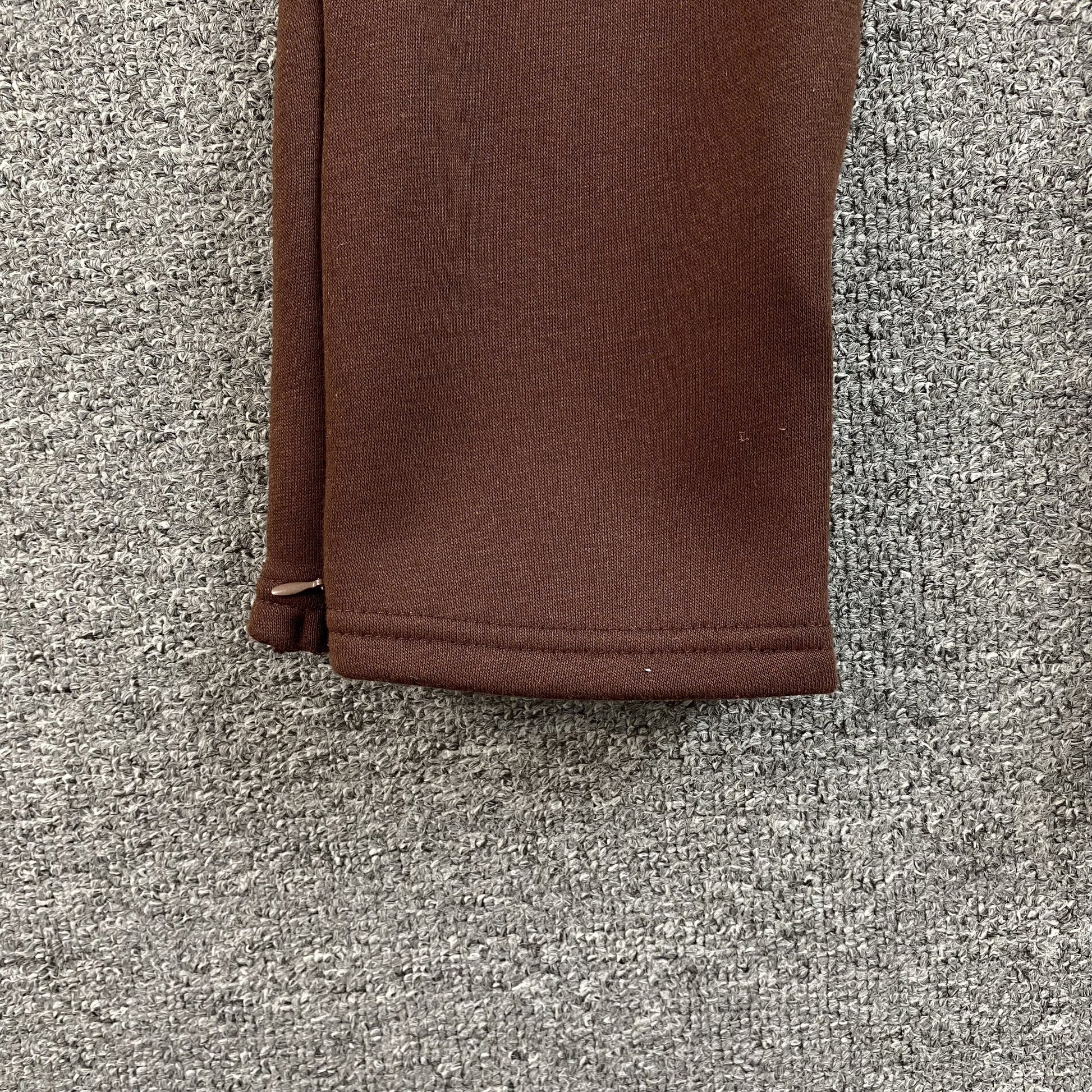 SYNA WORLD SWEATPANTS BROWN - Vanté®