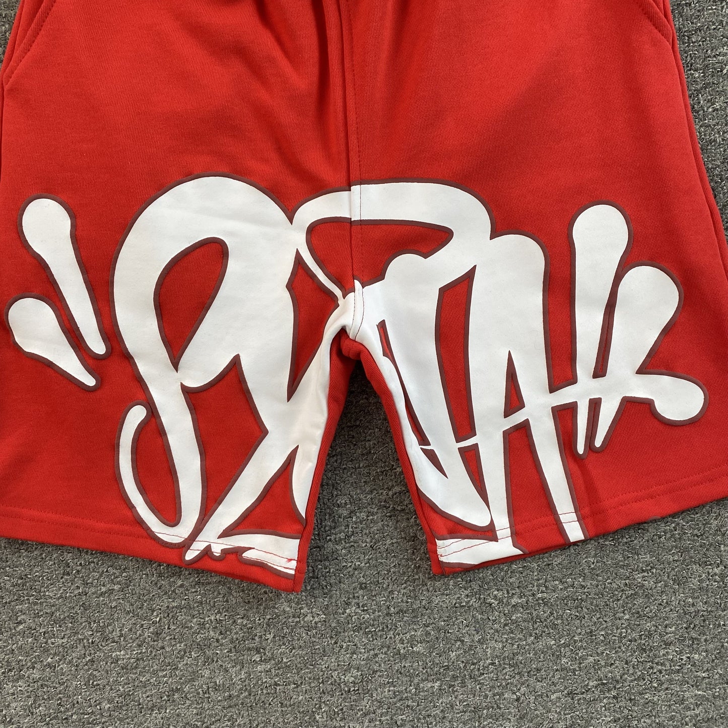 SYNA WORLD SHORTS RED - Vanté®
