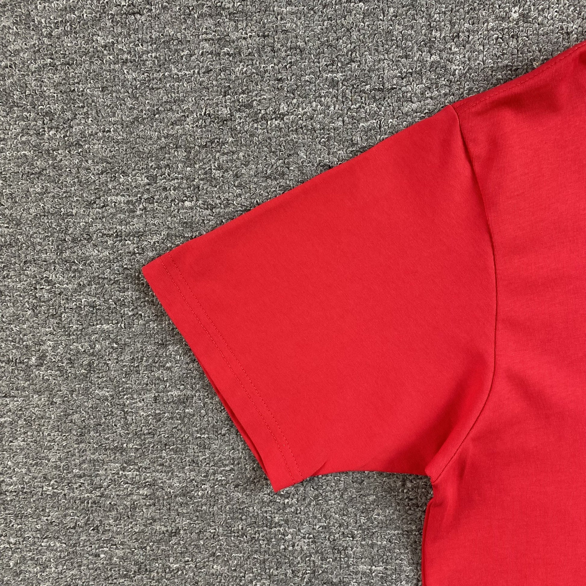 SYNA WORLD T-SHIRT RED - Vanté®