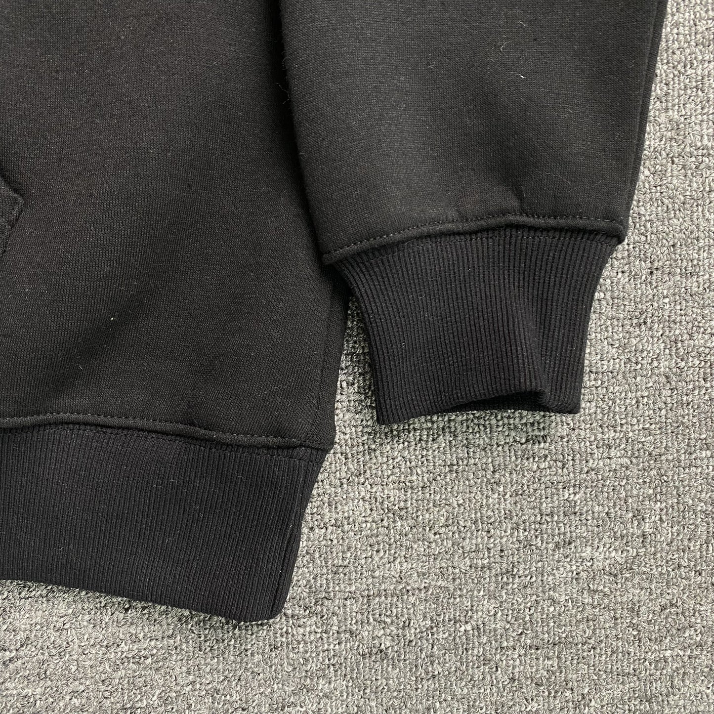 SYNA WORLD HOOD LOGO HOODIE BLACK - Vanté®