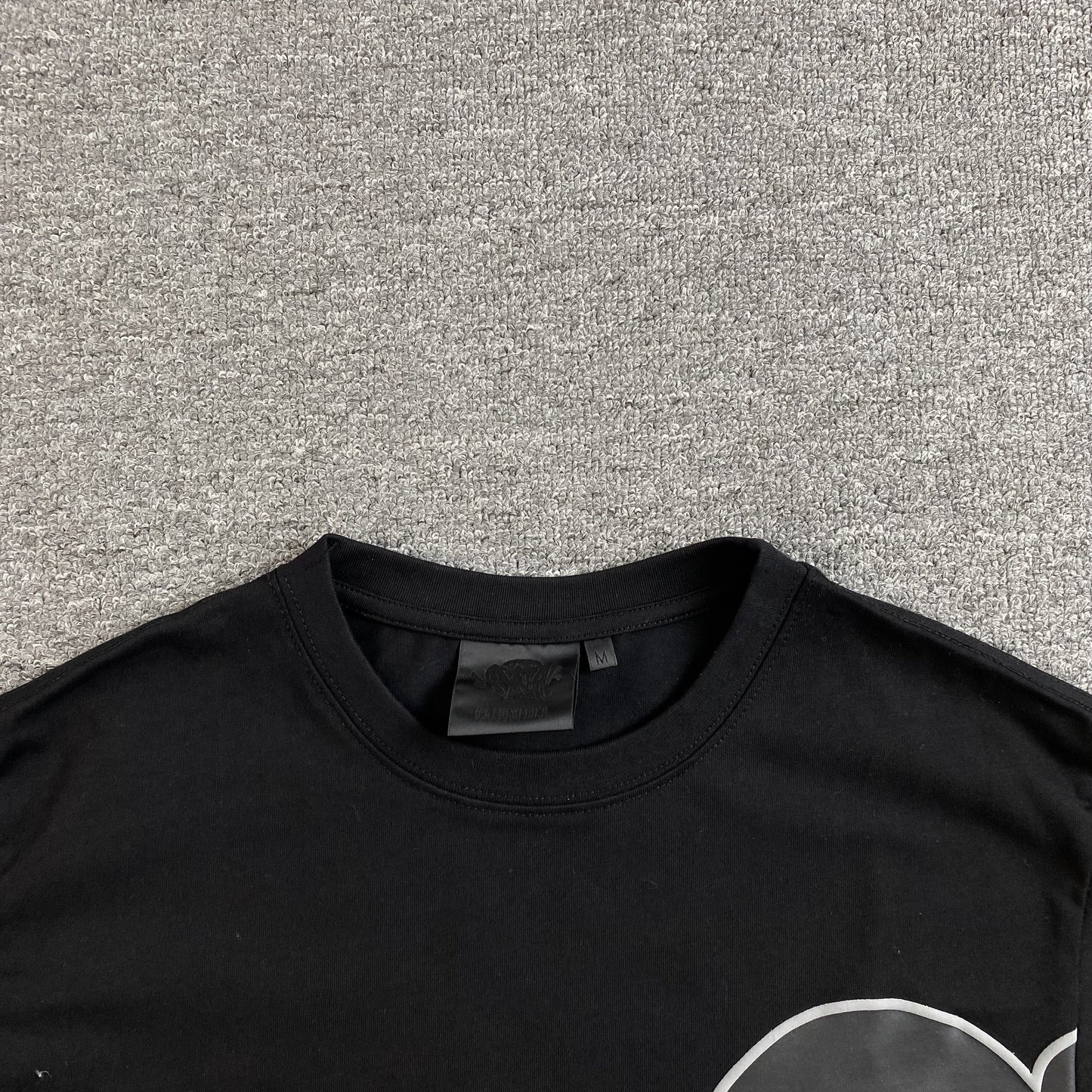 SYNA WORLD T-SHIRT BLACK - Vanté®