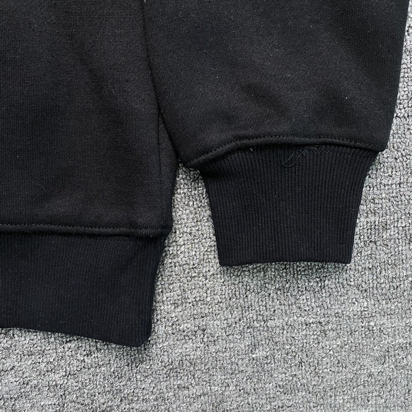 SYNA WORLD HOODIE BLACK - Vanté®