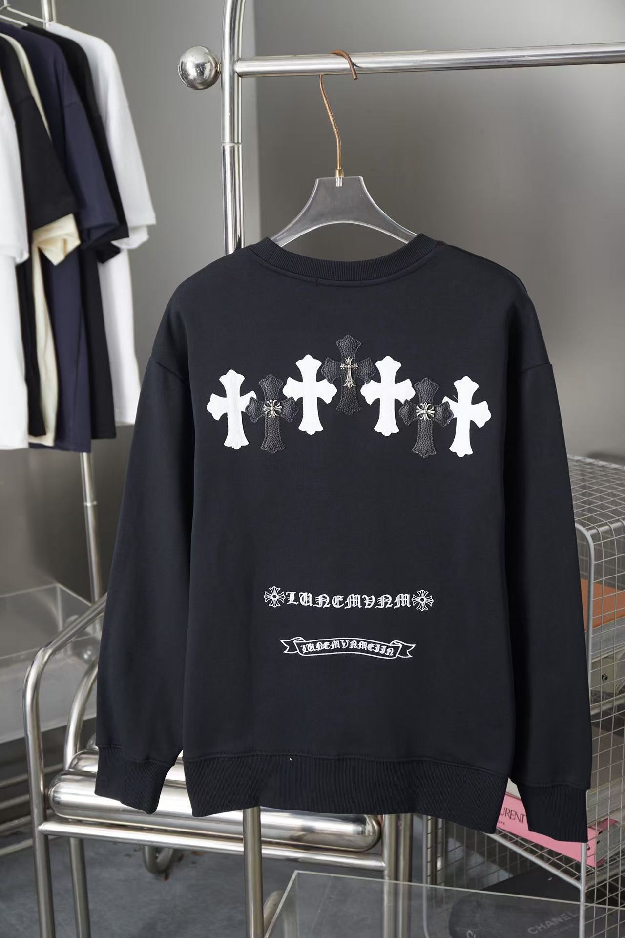 CHROME HEARTS CROSS PATCH SWEATSHIRT BLACK - Vanté®